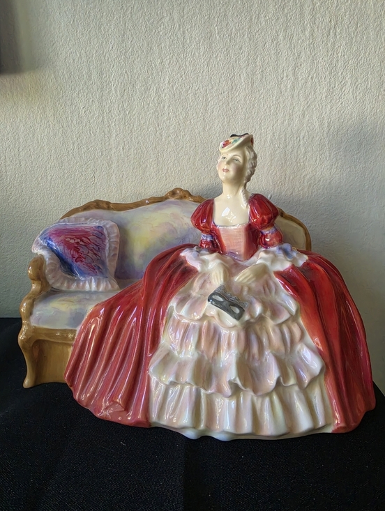 Royal Doulton Other - Royal Doulton Figurine Belle O' The Ball HN 1997